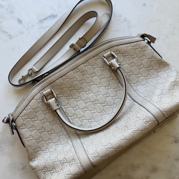 Gucci White Guccissima Leather GG Charm Convertible Bag – Good Conditi - Picture 2 of 14